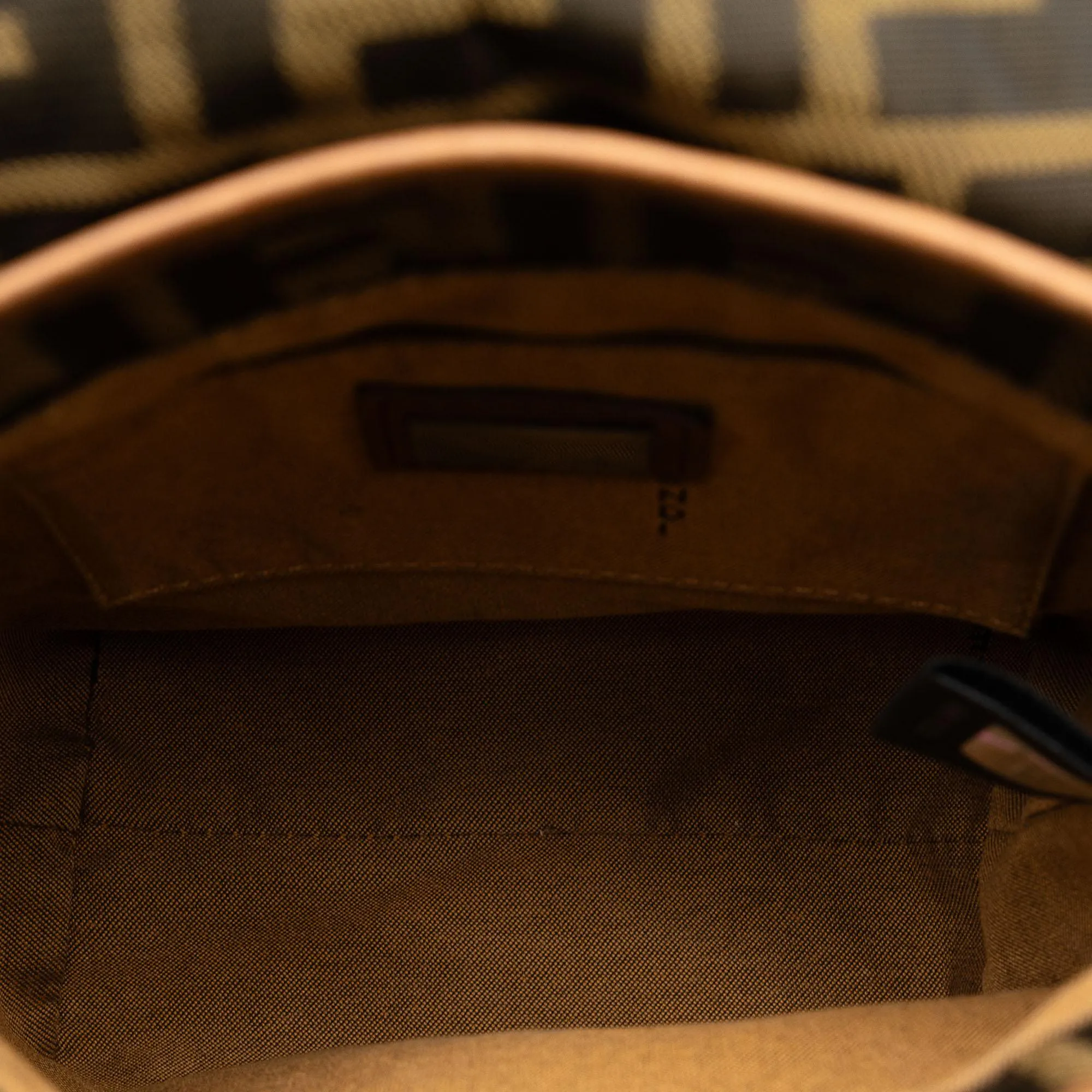 Fendi Mini Zucca Crossbody (SHG-YhKXMq)