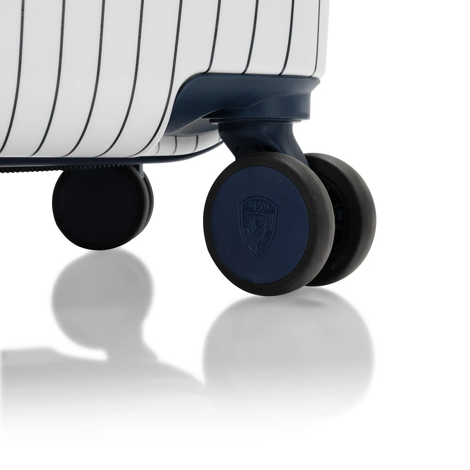 MLB 21" Luggage - New York Yankees