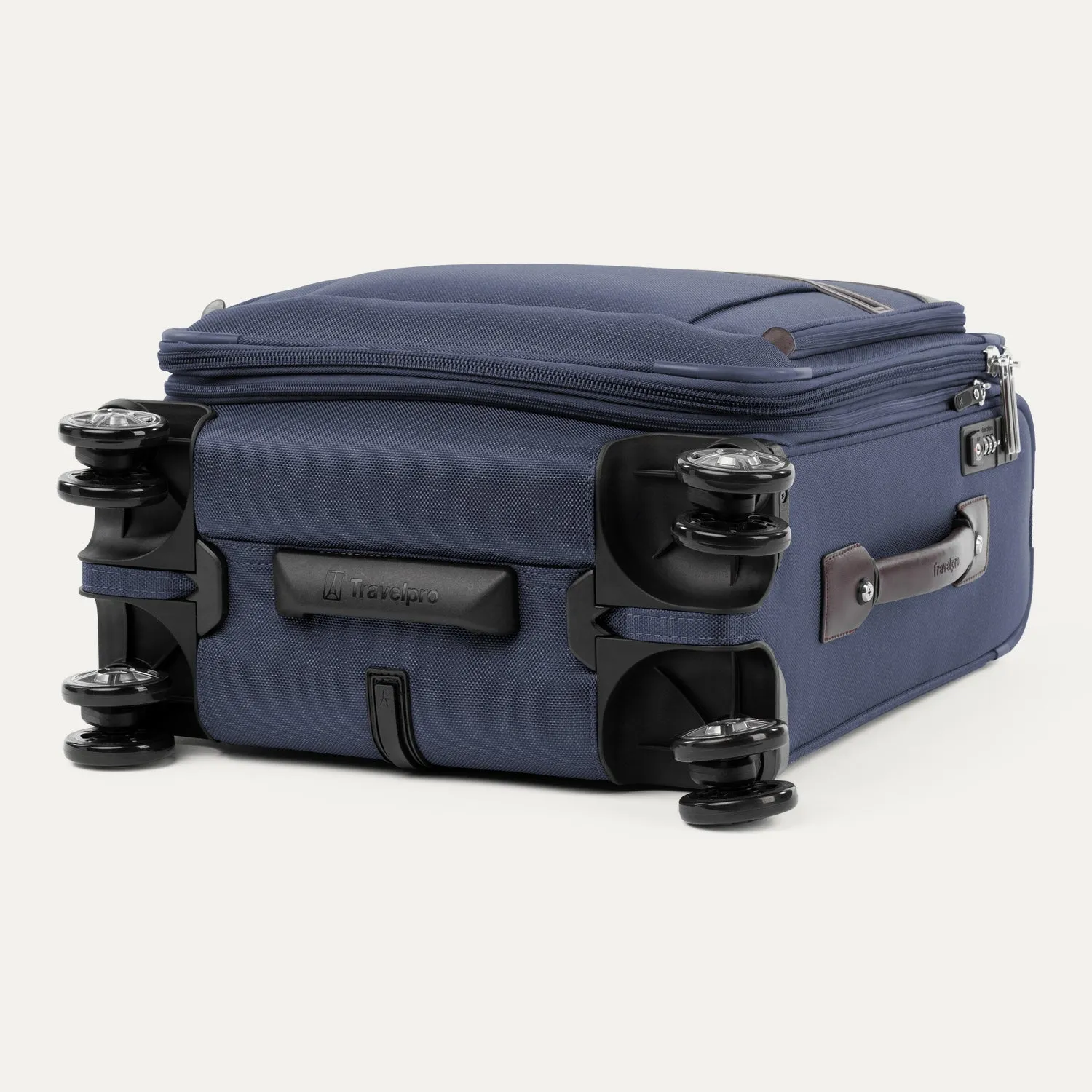 Platinum® Elite International Carry-On Spinner